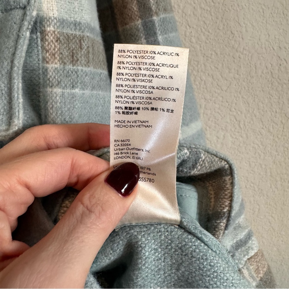 Free People We The Free Cabin Cozy Blue Seagram Plaid Button Down Shacket Size S - Picture 8 of 11
